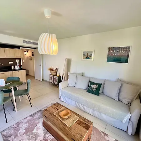 B035 Magnifique Neuf A Deux Pas Du Centre Apartment Cannes