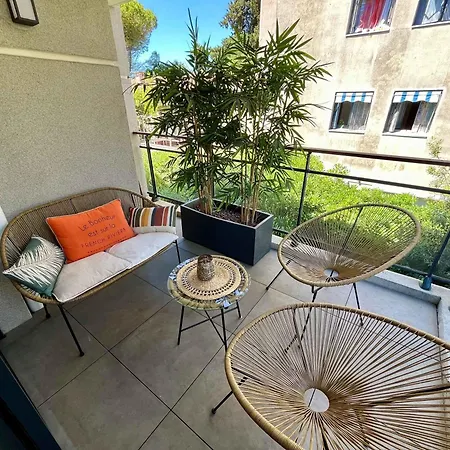 B035 Magnifique Neuf A Deux Pas Du Centre Cannes