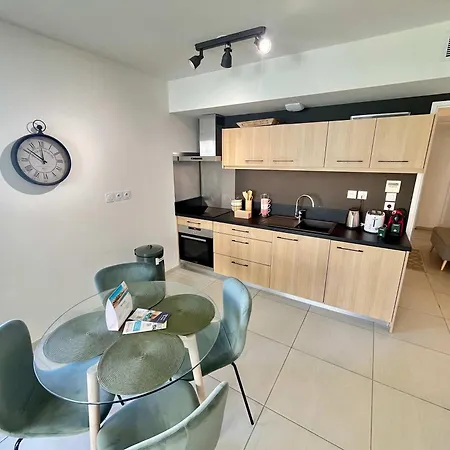 Apartment B035 Magnifique Neuf A Deux Pas Du Centre