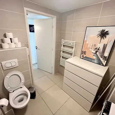 B035 Magnifique Neuf A Deux Pas Du Centre Apartment Cannes