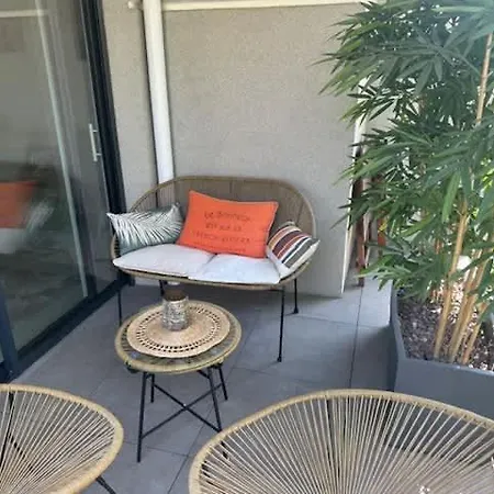 B035 Magnifique Neuf A Deux Pas Du Centre Cannes